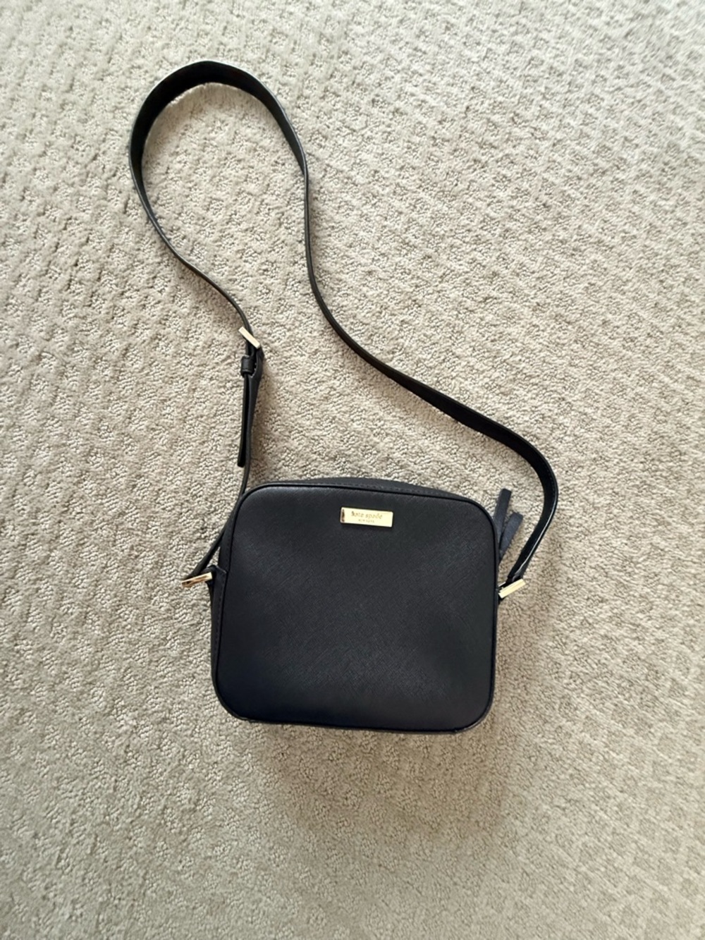 kate spade Newburry Lane Saffiano Camera Bag